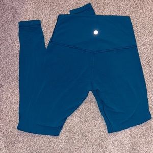 Teal Lululemon aligns size 6